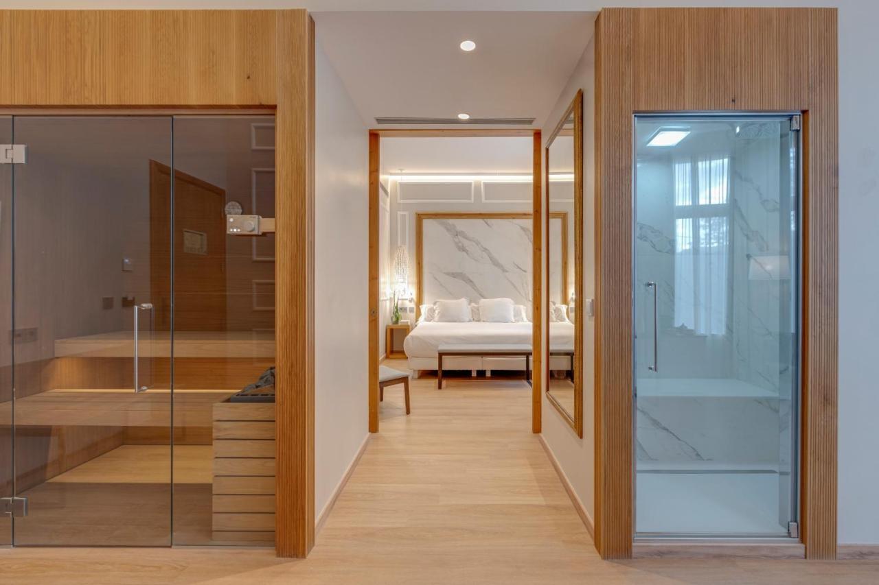 Hotel Boutique Mirlo 바르셀로나 외부 사진 A suite at the hotel